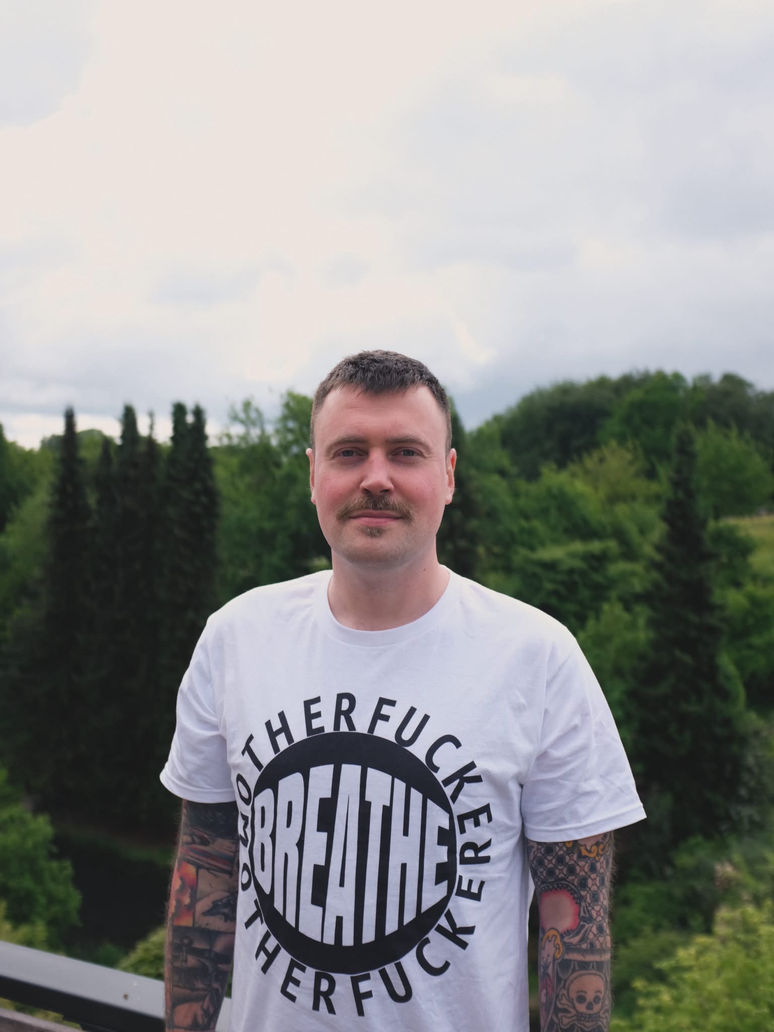 Dennis – Yogalehrer in Solingen